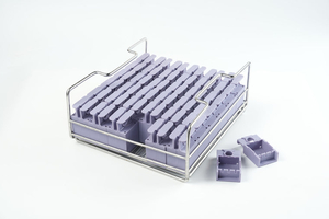 THE SPACE Ice Molds – Small Cubes 50 mm + Frame